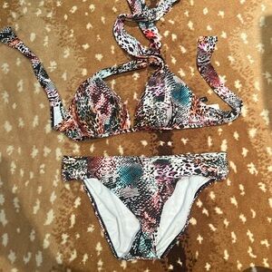 Kenneth Cole snake bikini 34b sz L sexy